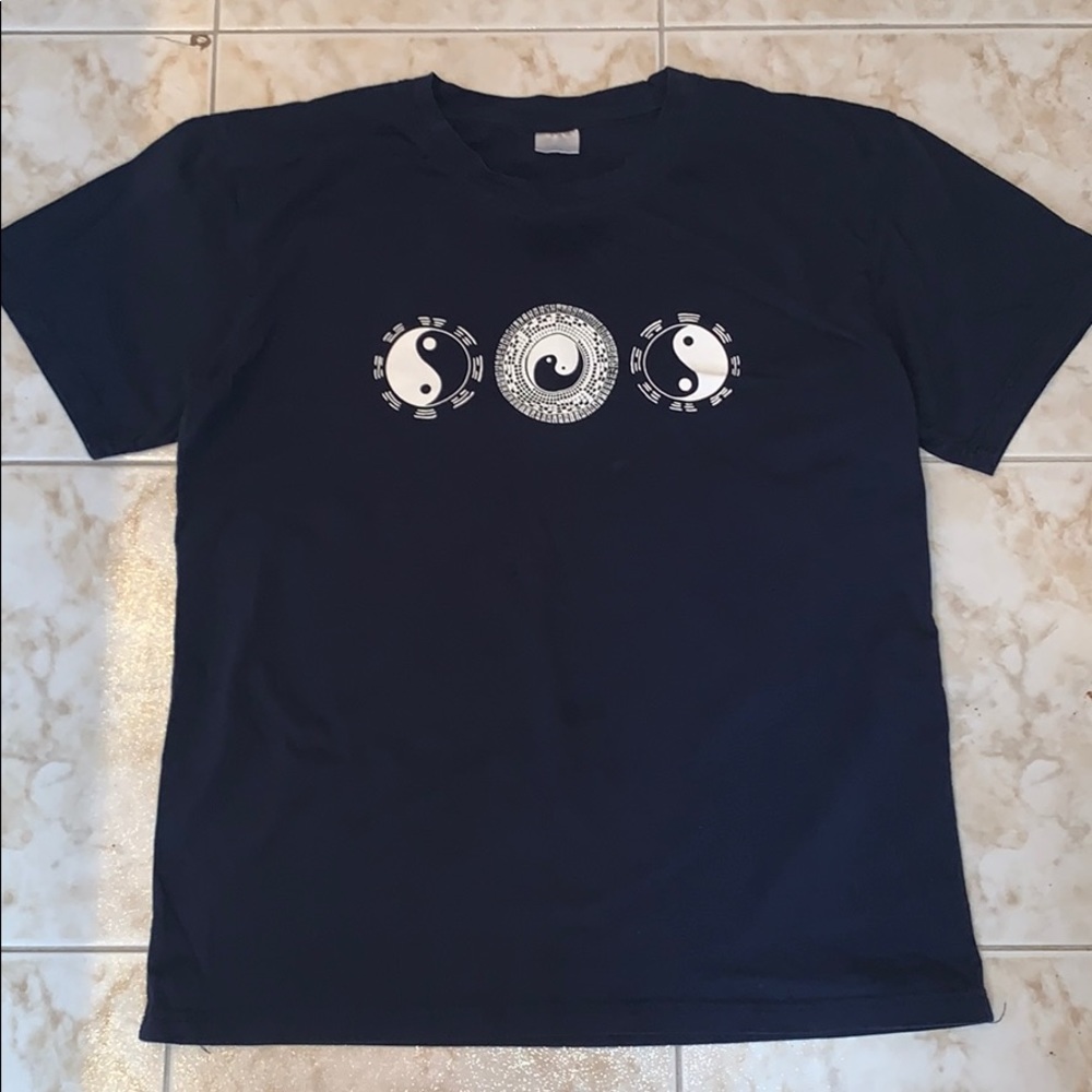 Yin Yang T-Shirt Size L